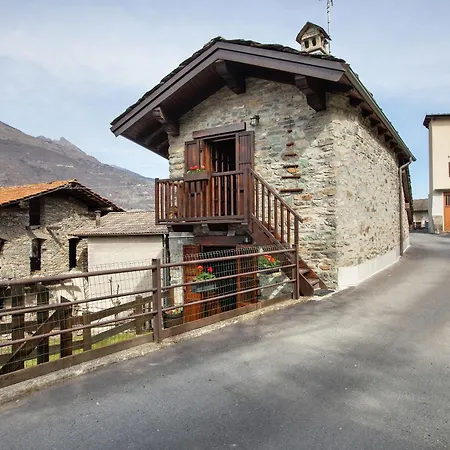 Holiday home Petite Maison Tillier Fenis